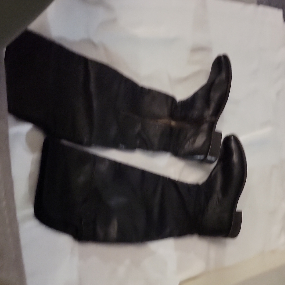 FRYE AND CO. Black Knee-High Leather Boots